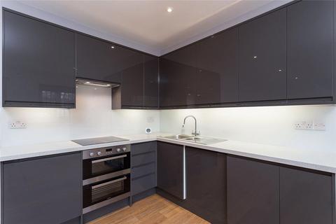 3 bedroom apartment to rent, Wandsworth Road, Clapham