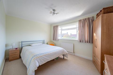 19 Ashmore Close, Peacehaven, BN10 8AQ