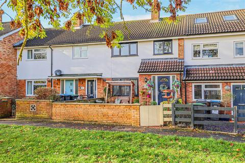 121 Cherry Orchard, Hemel Hempstead, HP1 3NN