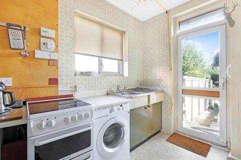 7 Heath Drive, Theydon Bois, Epping, CM16 7HL