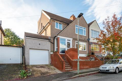 4 bedroom semi-detached house for sale, Thornton Road, Bromley
