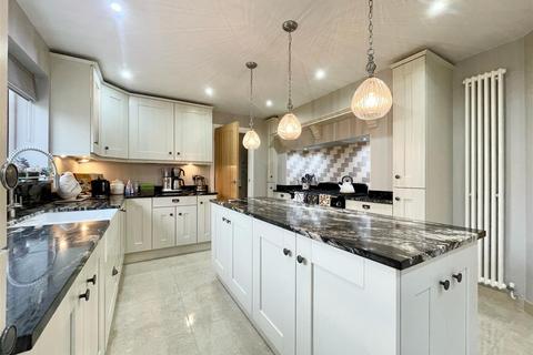 12 Beauchamps, Burnham-on-crouch, CM0 8PR