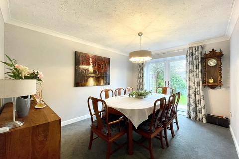 12 Beauchamps, Burnham-on-crouch, CM0 8PR