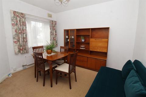 3 bedroom semi-detached bungalow for sale, Wroxham Gardens, Potters Bar EN6