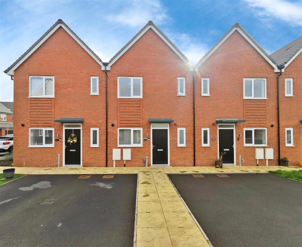 Packington Road, Hilton, Derby 3 bed terraced house for sale £115,000