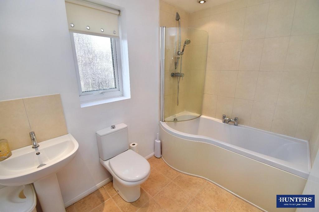 En-suite bathroom