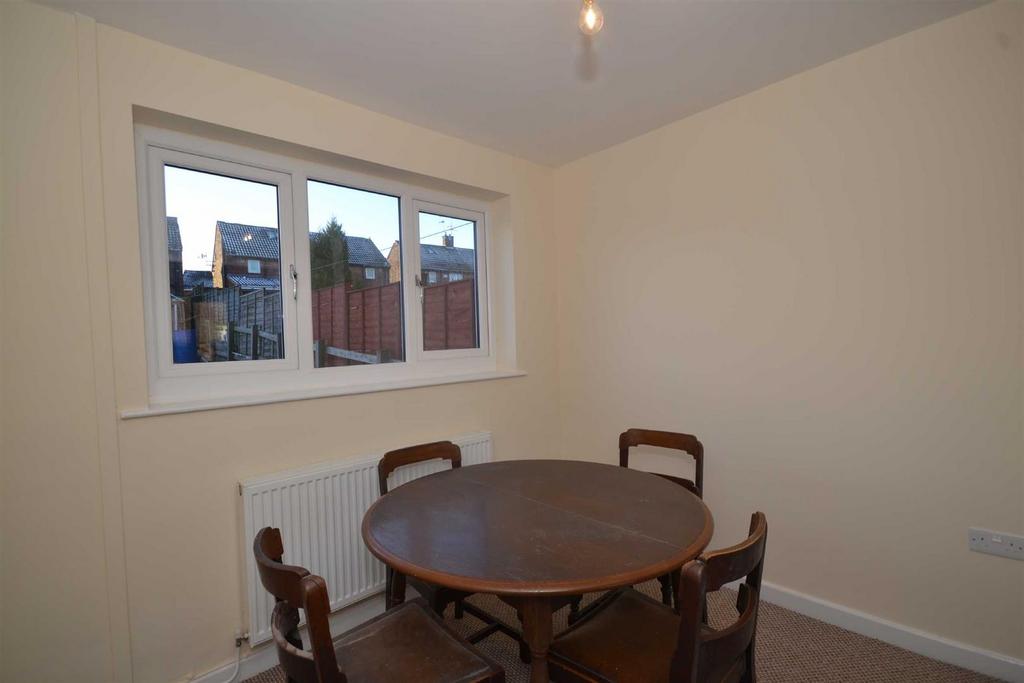 Ravenswood Road, Redhouse, Sunderland 2 bed semidetached house £625