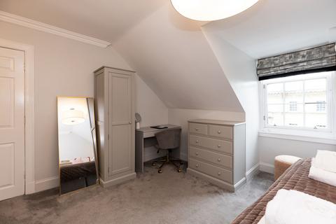 3 bedroom serviced apartment to rent, Hanover Street, Edinburgh EH2