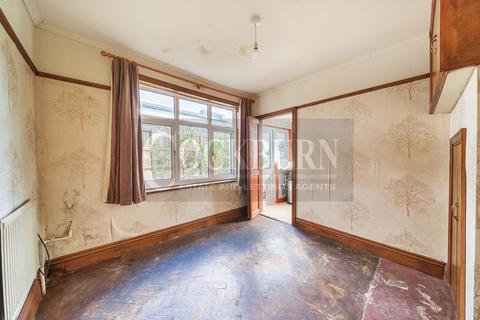 9 Avondale Road, London, SE9 4SN