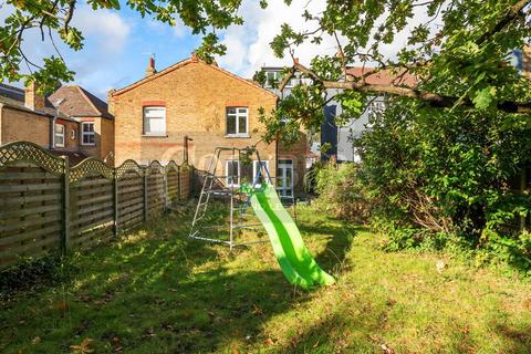 9 Avondale Road, London, SE9 4SN