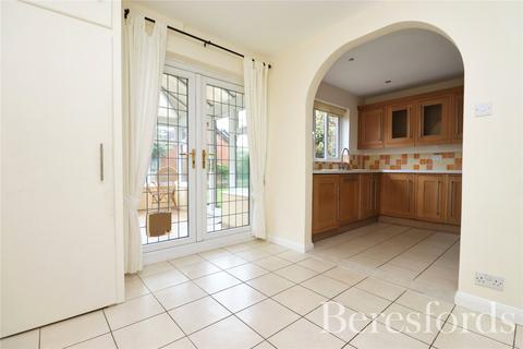15 Acres End, Chelmsford, CM1 2XR
