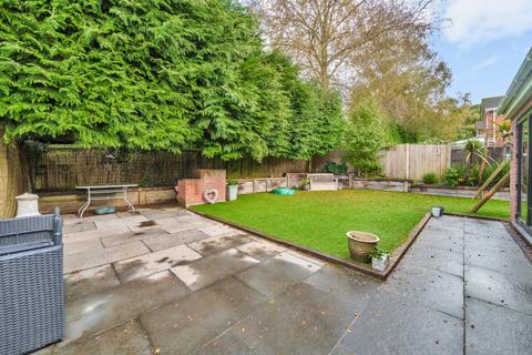 90 Ashdown Road, Chandler's Ford, Eastleigh, SO53 5QG