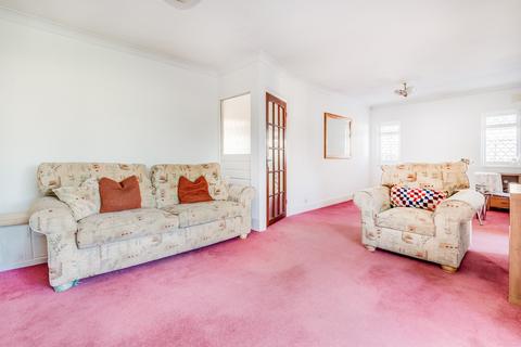 19 Cannonside, Fetcham, Leatherhead, KT22 9LE