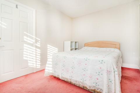 19 Cannonside, Fetcham, Leatherhead, KT22 9LE