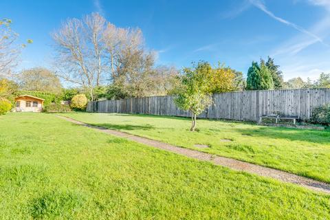 19 Cannonside, Fetcham, Leatherhead, KT22 9LE