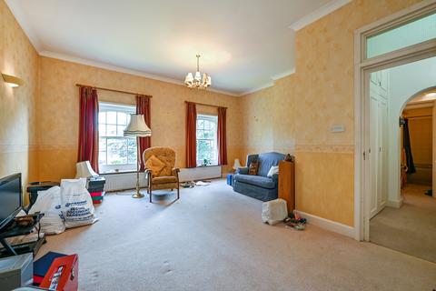 2 bedroom apartment for sale, Westgate, Chichester, PO19