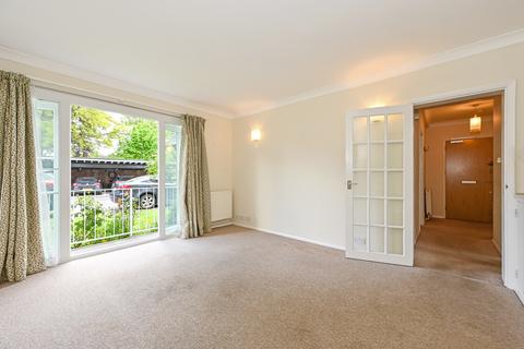 2 bedroom apartment for sale - Regnum Court, North Walls, Chichester, PO19