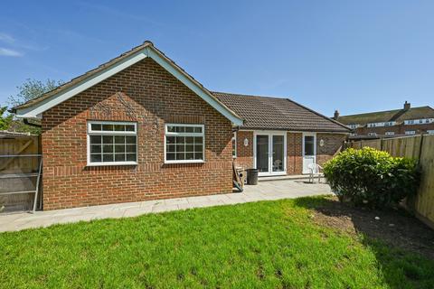 4 bedroom bungalow for sale, Cherry Orchard Road, Chichester, PO19