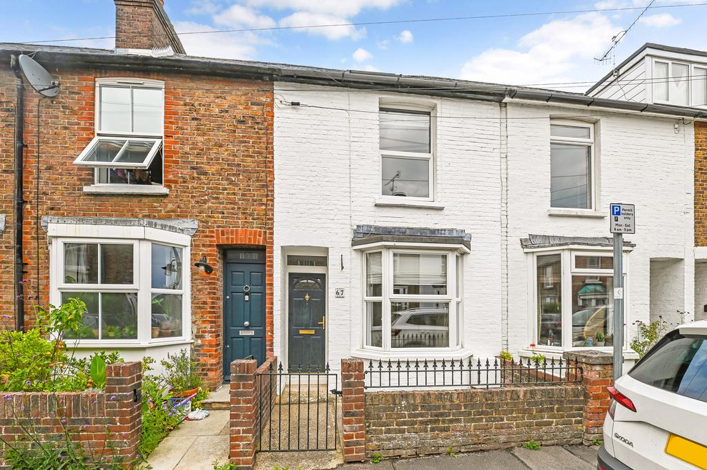 Whyke Lane, Chichester, PO19 3 bed terraced house for sale £385,000