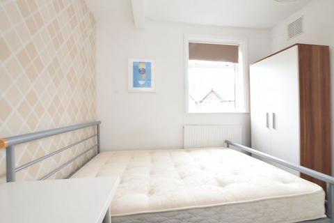 5 bedroom house to rent - 15 Arnesby Road, Lenton, Nottingham, NG7 2EA