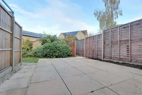 8 Millbrook Close, Sherfield On Loddon, Hook, RG27 0AZ