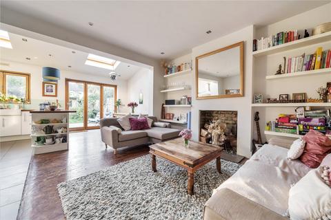 5 bedroom end of terrace house for sale, Crestbrook Avenue, Palmers Green, London, N13