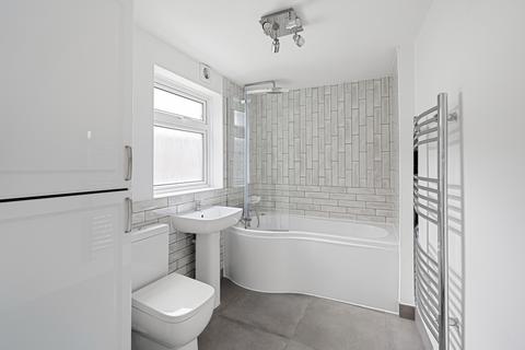 90 Edward Road, Croydon, CR0 6DY