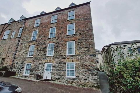 1 bedroom apartment for sale, Bush House, Camelford