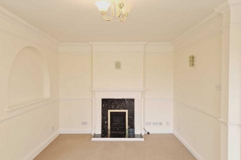 1 bedroom apartment for sale, Bush House, Camelford