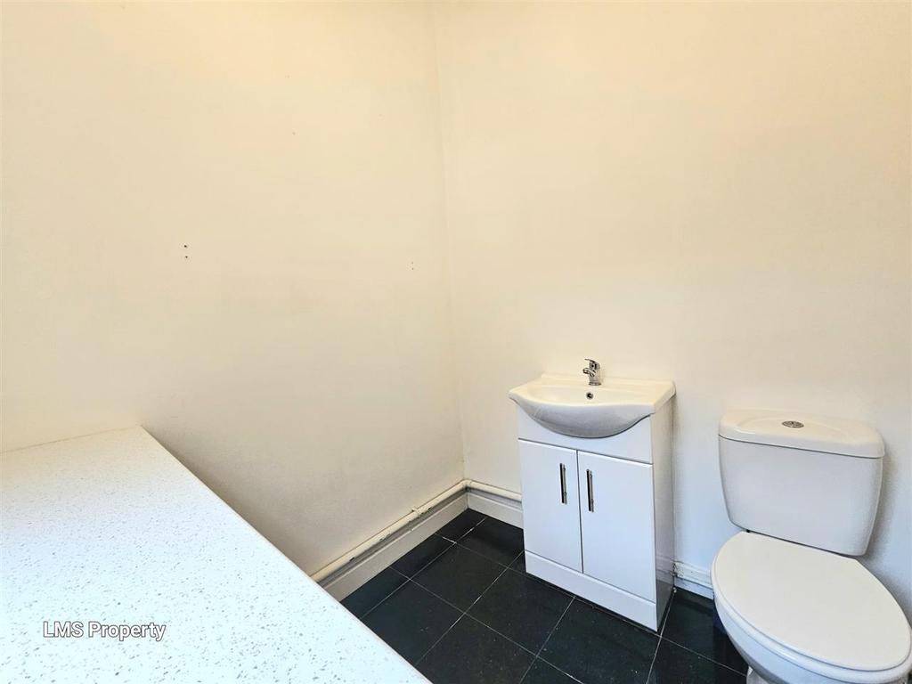 Utility Room/ WC