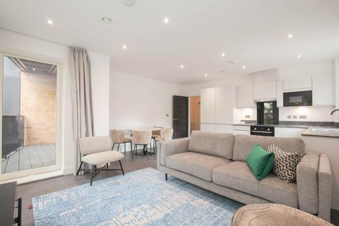 undefined, Kew Bridge Road, Brentford, TW8