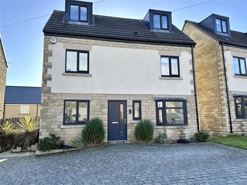 Shaw Lane, Carlton, Barnsley, S71 4 bed detached house for sale £250,000