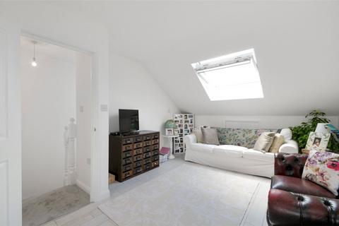 2 bedroom apartment to rent, Adelaide Grove, London, W12