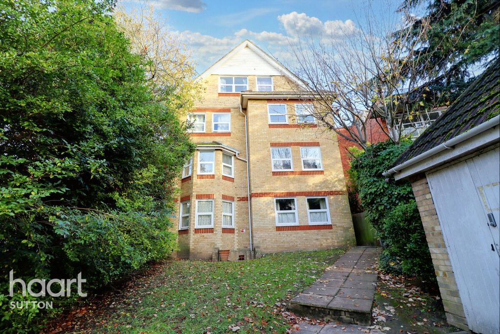 Brighton Road, Sutton 1 bed flat for sale £248,500