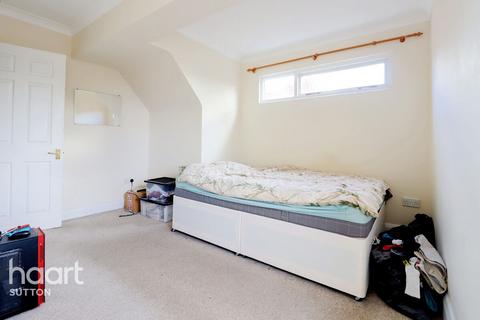 1 bedroom flat for sale, Brighton Road, Sutton