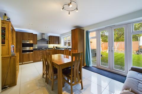 11 Brickhill Way, Calvert, Buckingham, MK18 2FS