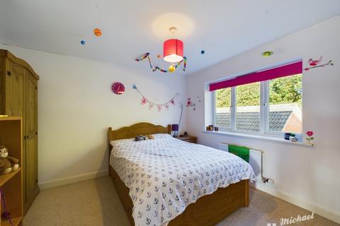 11 Brickhill Way, Calvert, Buckingham, MK18 2FS