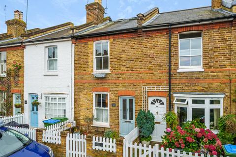46 Queens Road, Thames Ditton, KT7 0QX