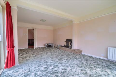 3 bedroom detached house for sale - Hillcrest Avenue, Fairfield