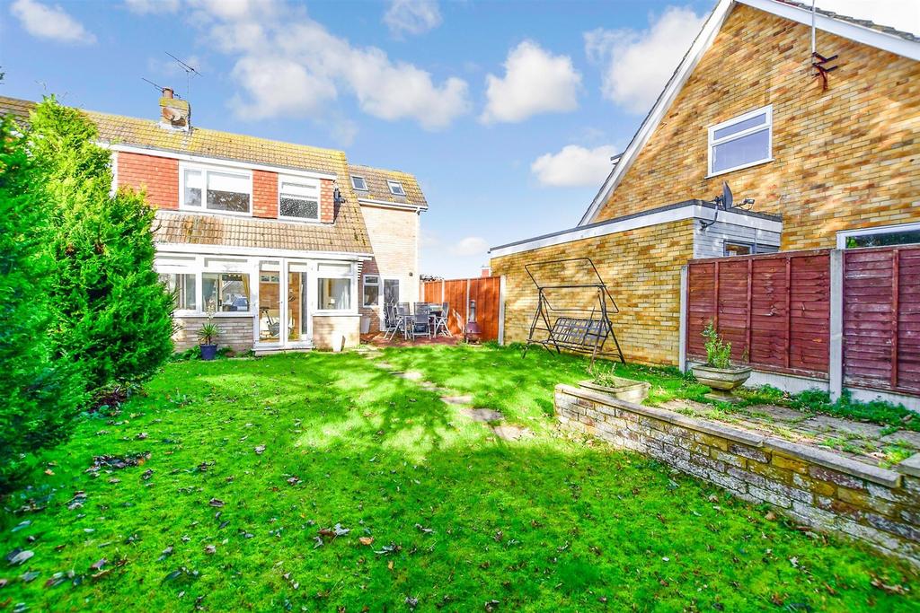 Collingwood Close, Broadstairs, Kent 4 bed semidetached house for sale
