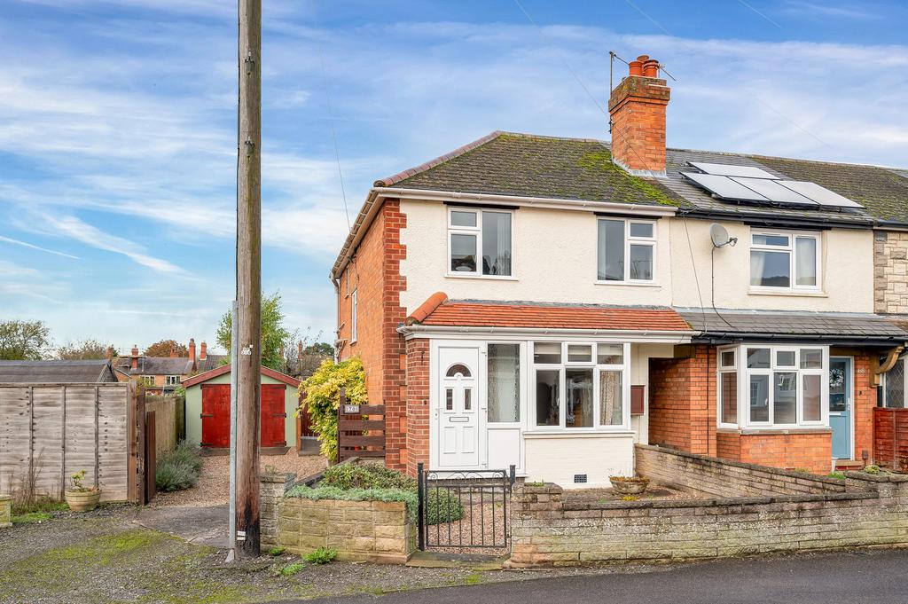 Victoria Street, Melton Mowbray 3 bed semidetached house £900 pcm (£