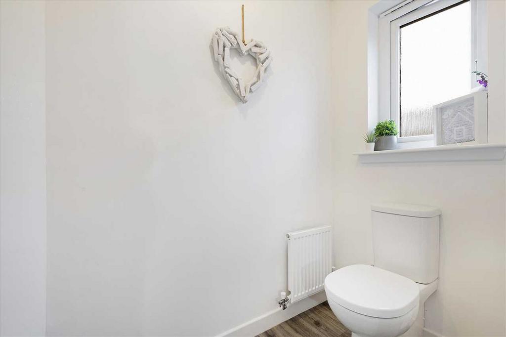 Lower Level WC
