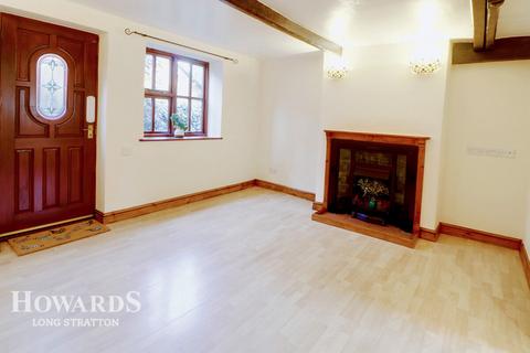 2 Gills Close, Harleston, IP20 9BL