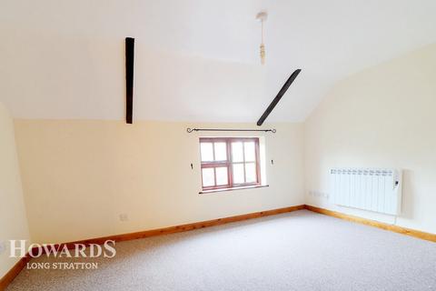 2 Gills Close, Harleston, IP20 9BL