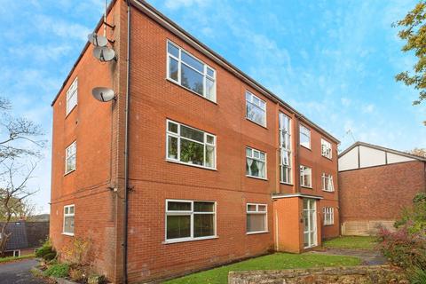 2 bedroom apartment to rent, Lowther Close, Prestwich, Manchester, M25