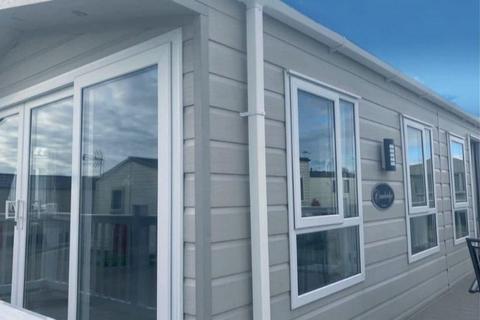 2 bedroom lodge for sale - Broadland Sands Holiday Park, Corton NR32