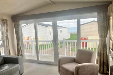 2 bedroom lodge for sale - Broadland Sands Holiday Park, Corton NR32