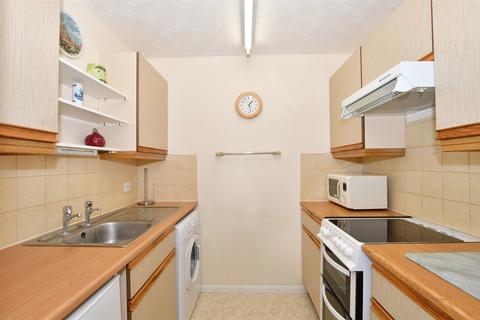 1 bedroom ground floor flat for sale, Stakes Road, Purbrook, Waterlooville, Hampshire