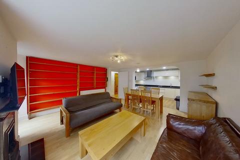 3 bedroom flat to rent - Wilton Street, Glasgow, G20