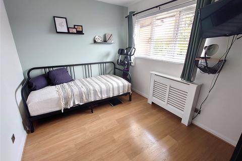 17 Repens Way, Hayes, UB4 9PR